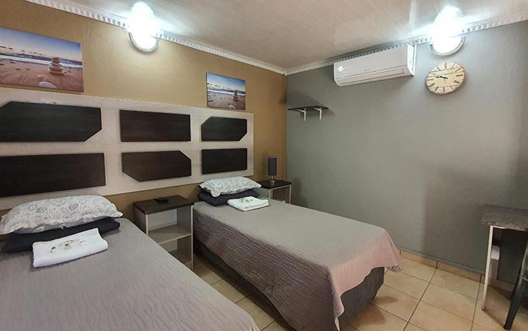 Genesis Self Catering Apartments Bloemfontein Exteriör bild
